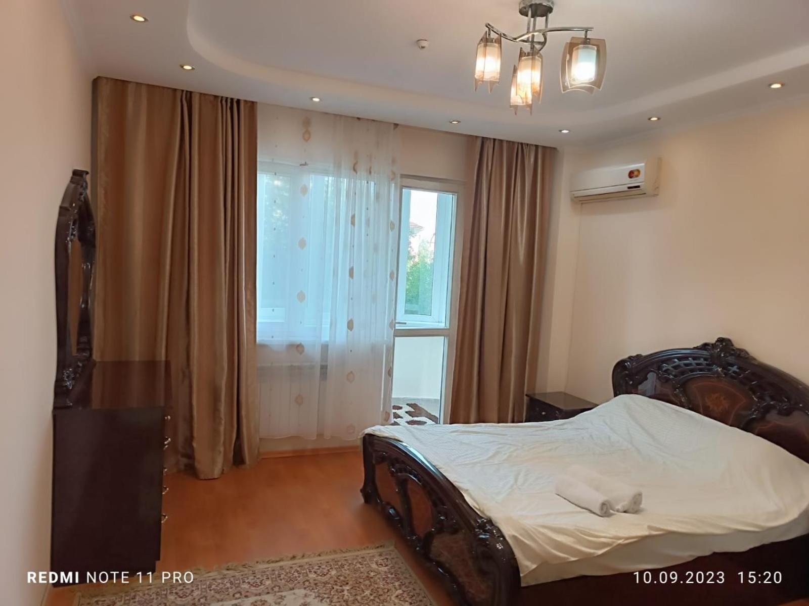 Улица Гоголя 2 Апартаменты 180 Метров Almatý Exterior foto