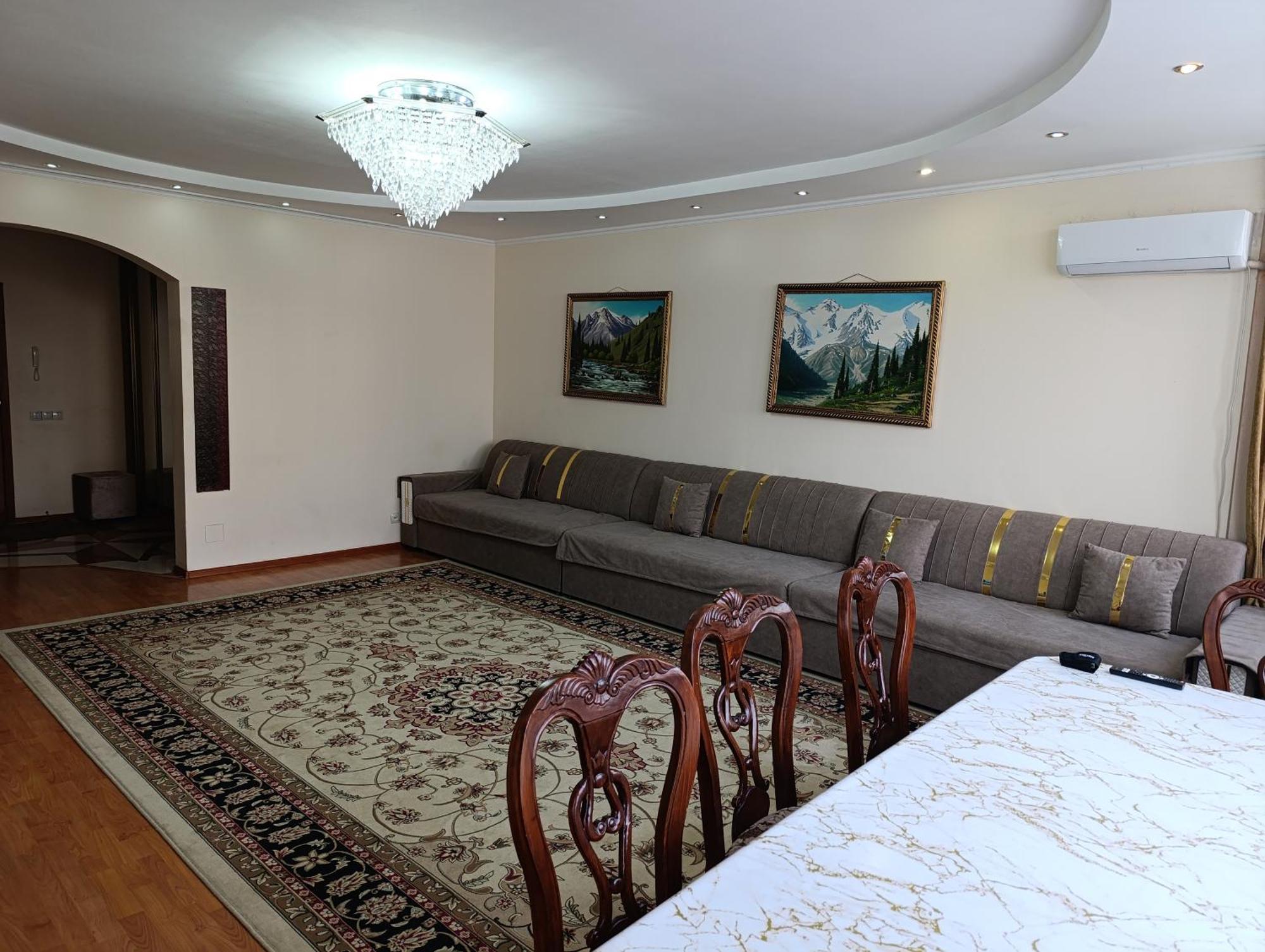Улица Гоголя 2 Апартаменты 180 Метров Almatý Exterior foto